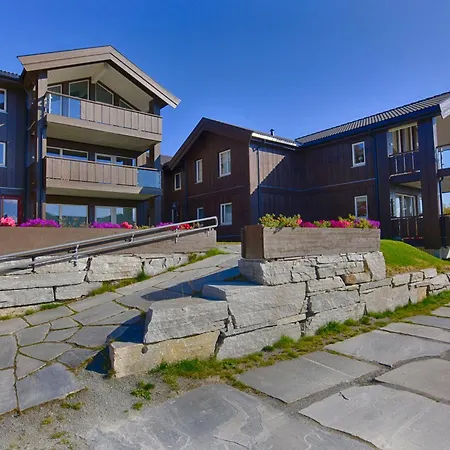 Spacious 3-bedroom With Panoramic Views *