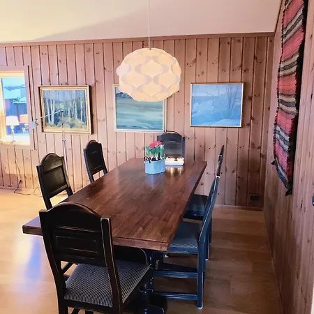 דירה Spacious 3-bedroom With Panoramic Views *